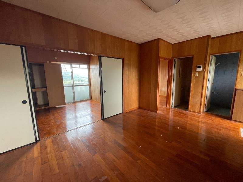 Sea View 2LDK Apartment for Rent in Yaese Town, Okinawa - Thumbnail 3