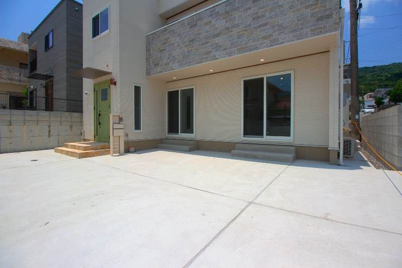 New 3LDK House in Nakagusuku Village, Okinawa with 3 Parking - Thumbnail 2