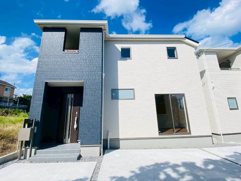 New 2025 3LDK House for Sale in Uruma City, Okinawa - Thumbnail 3