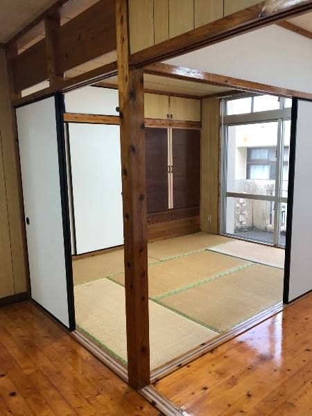 Maison Kubota 2LDK Apartment for Rent in Okinawa City - Thumbnail 3