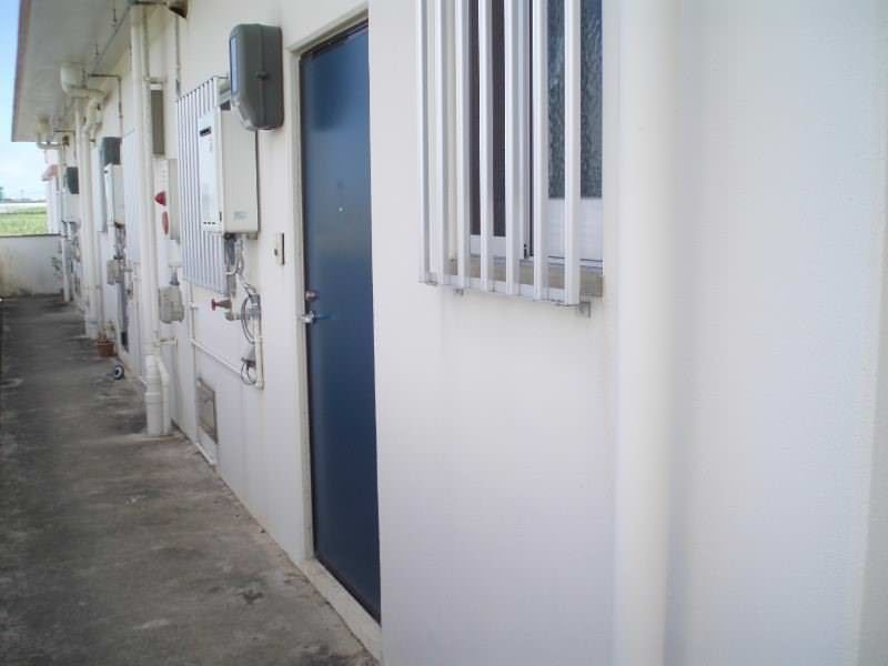 Green Mansion 2DK Apartment for Rent in Yaese Town, Okinawa - Thumbnail 3