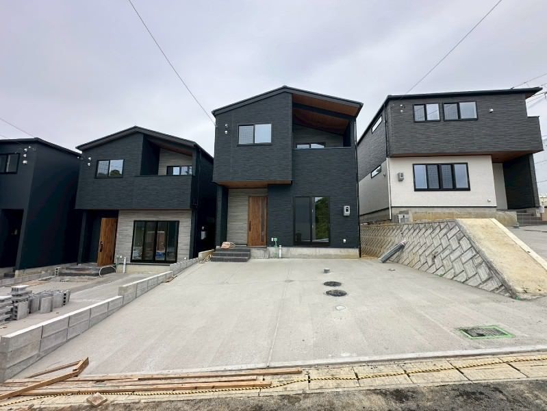 New 4LDK House for Sale in Okinawa City, Noborikawa - Thumbnail 4