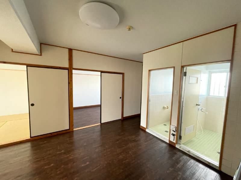 3LDK Apartment for Rent in Tomigusuku City, Okinawa - Thumbnail 4