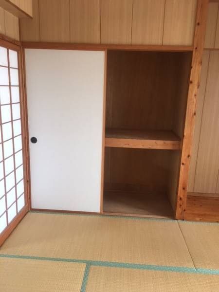 2DK Apartment for Rent in Urasoe City, Okinawa - Thumbnail 4