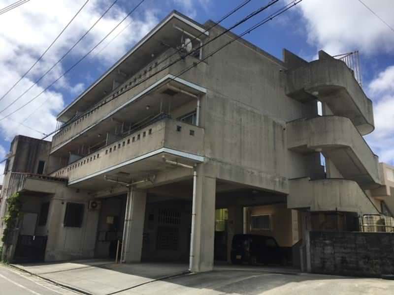 2DK Apartment for Rent in Urasoe City, Okinawa - Thumbnail 2