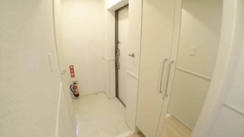 Modern 2LDK Apartment for Rent in Ginowan Village, Okinawa - Thumbnail 4