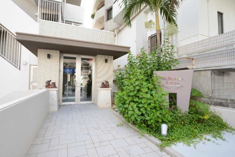 1LDK Apartment for Rent in Asato, Naha City, Okinawa - Thumbnail 4