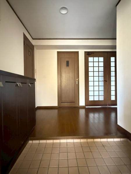 5LDK Apartment for Sale in Shuri, Naha, Okinawa - Thumbnail 3