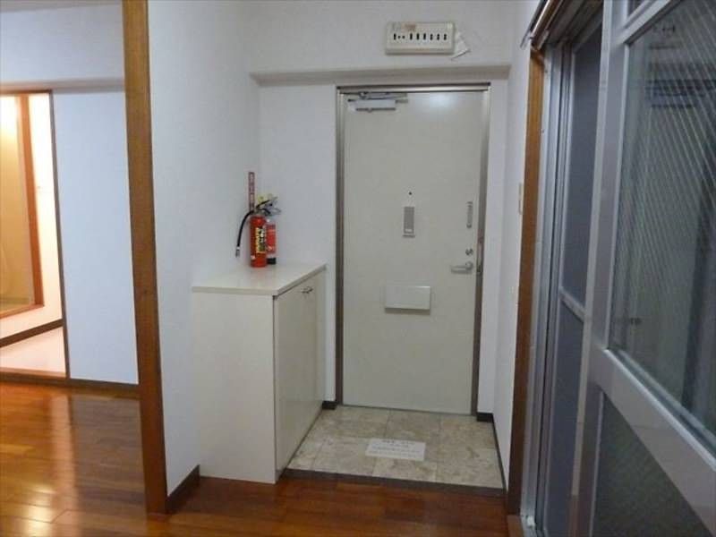 Spacious 3LDK Apartment for Rent in Ginowan, Okinawa - Image 1
