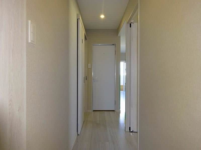 Spacious 2LDK Apartment for Rent in Chatan Mihama, Okinawa - Thumbnail 4