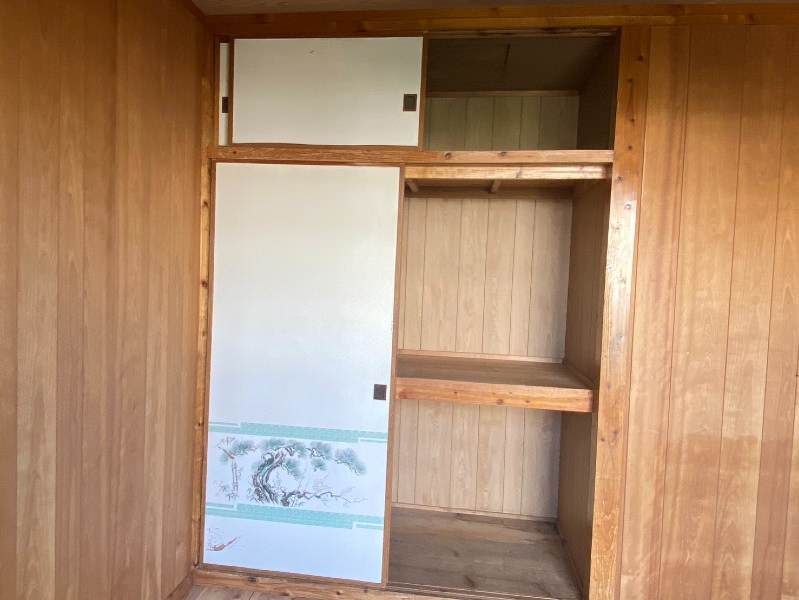 2DK Apartment for Rent in Ginowan, Okinawa - 38.7 sqm - Thumbnail 3