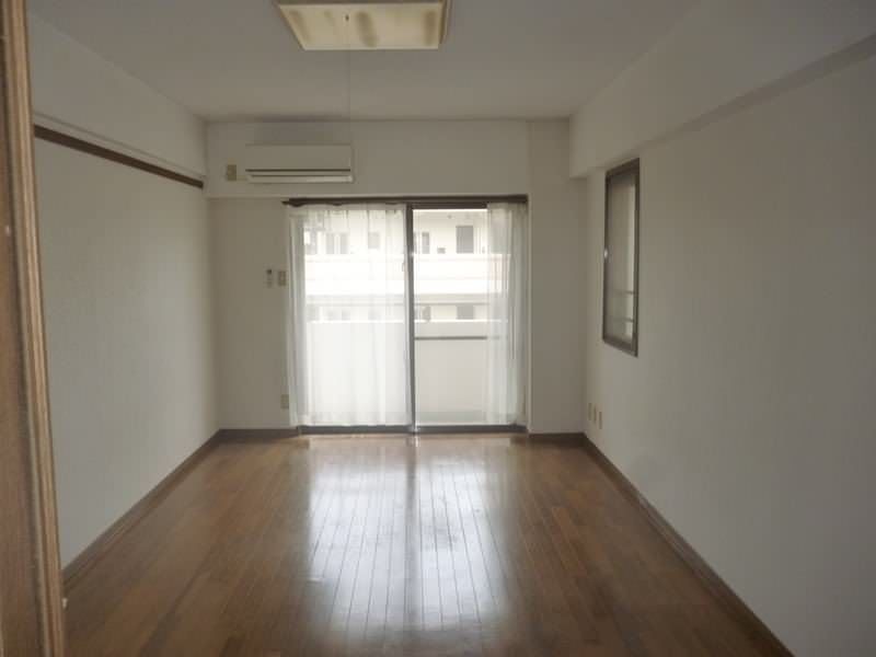 1K Apartment for Rent in Naha City, Okinawa - Near Furujima Station - Thumbnail 4