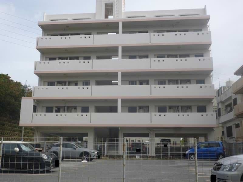 1K Apartment for Rent in Naha City, Okinawa - Near Furujima Station - Image 1