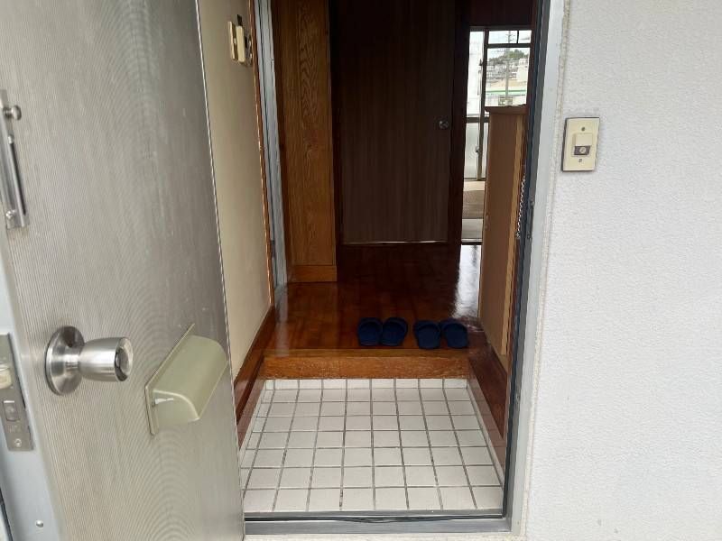 2DK Apartment for Rent in Haebaru Town, Okinawa - Thumbnail 3