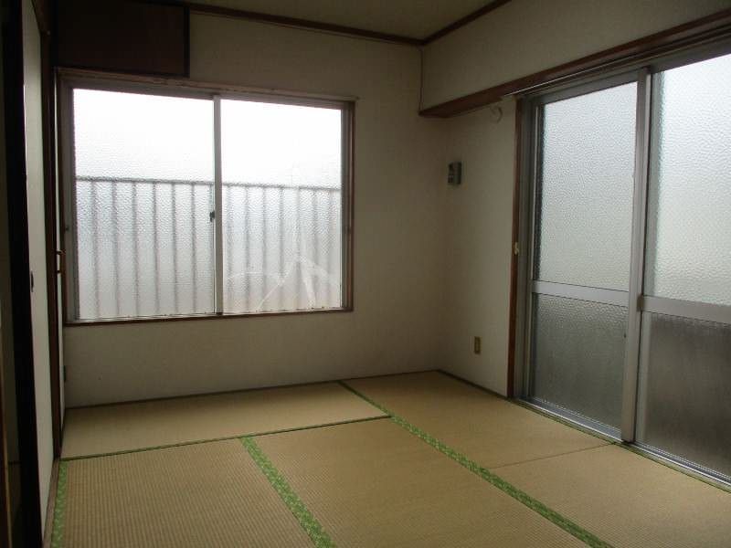 2DK Apartment for Rent in Shinagawa, Haebaru-cho, Okinawa - Thumbnail 4