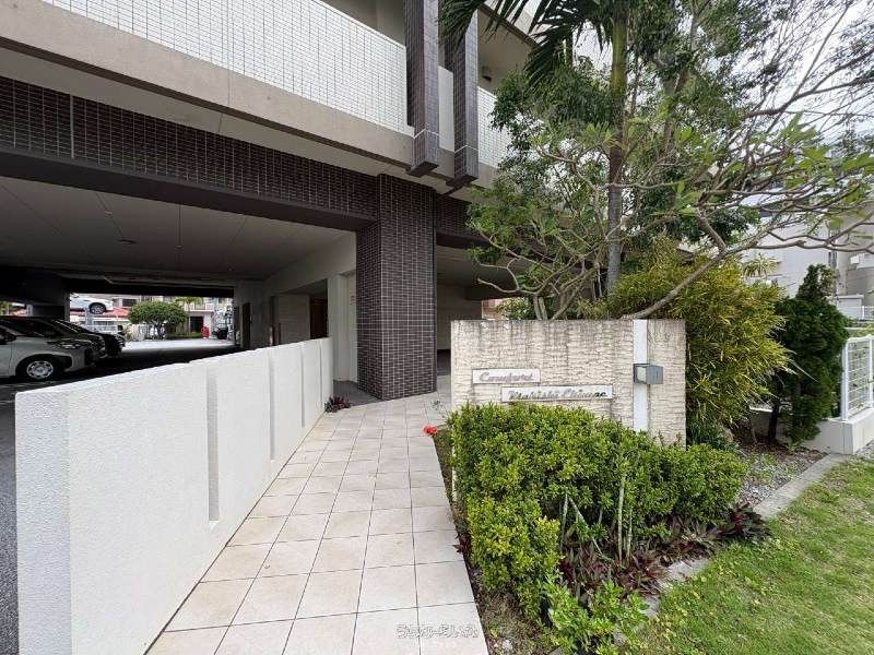 2LDK Apartment for Sale Near Makishi Station, Naha City, Okinawa - Thumbnail 4