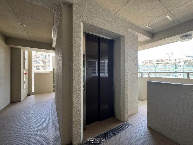 2LDK Apartment for Sale Near Makishi Station, Naha City, Okinawa - Thumbnail 3