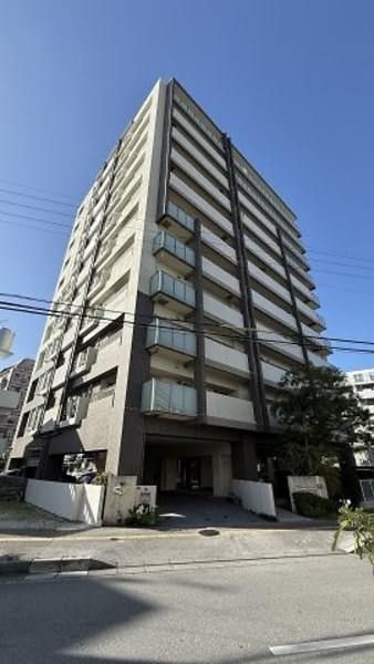 2LDK Apartment for Sale Near Makishi Station, Naha City, Okinawa - Thumbnail 2