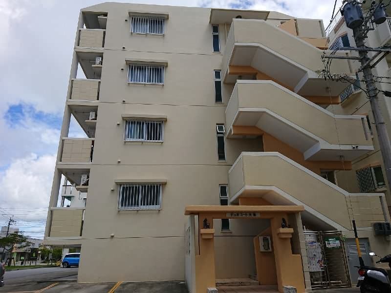 Duo Court 2LDK Apartment for Rent in Toyosaki, Tomigusuku - Thumbnail 4