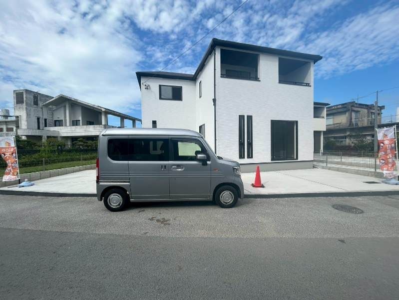 New 4LDK House for Sale in Uruma City, Okinawa - Thumbnail 4