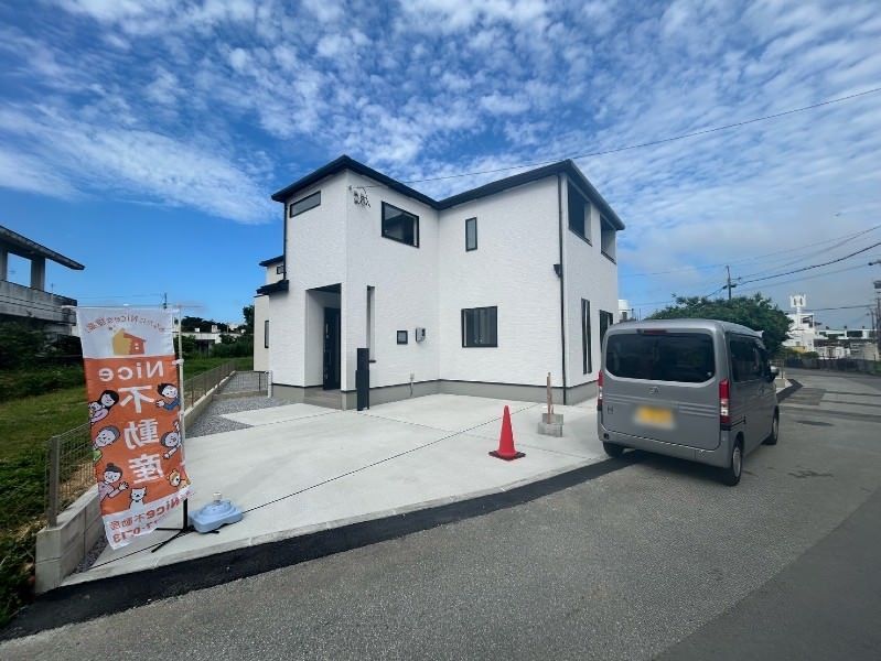 New 4LDK House for Sale in Uruma City, Okinawa - Thumbnail 2