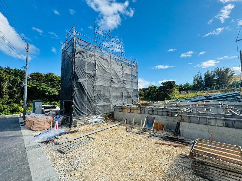New 3LDK House in Uruma, Okinawa with Walk-in Closet - Thumbnail 2