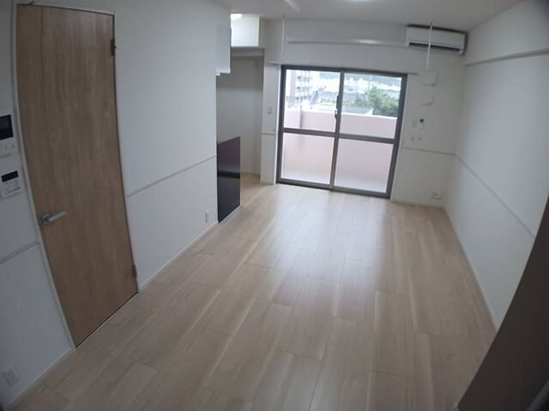 Modern 1LDK Apartment for Rent in Okinawa City - Thumbnail 4