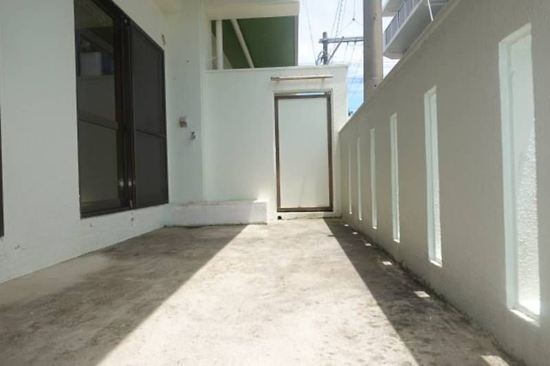 Maison Castle 2DK Apartment for Rent in Ginowan, Okinawa - Thumbnail 2