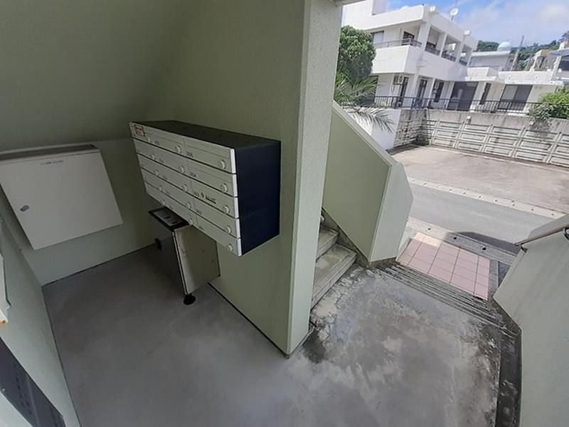 1K Apartment for Rent in Ginowan City, Okinawa - Thumbnail 2