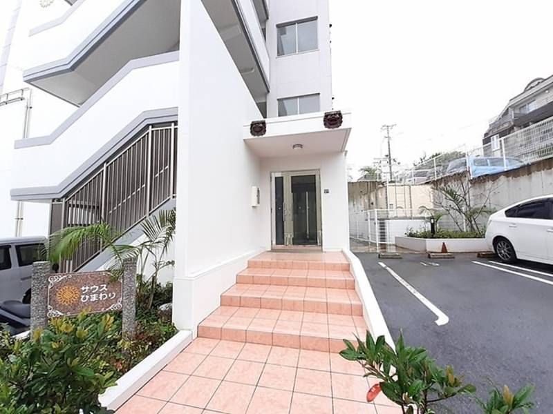 1LDK Apartment for Rent in Urasoe City, Okinawa - Thumbnail 2