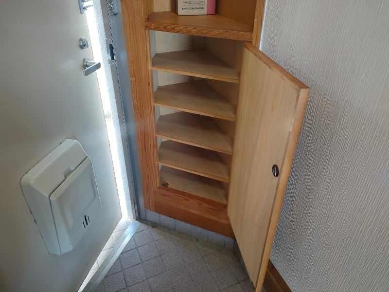 Maison Shirakawa 1K Loft Apartment for Rent in Nishihara, Okinawa - Thumbnail 4