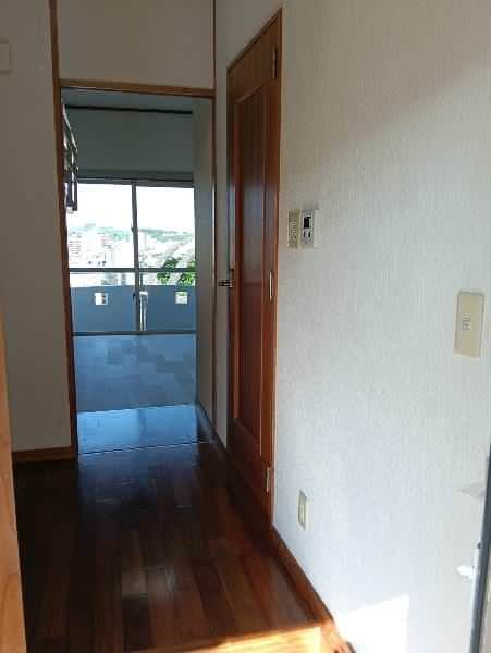 Maison Shirakawa 1K Loft Apartment for Rent in Nishihara, Okinawa - Thumbnail 3