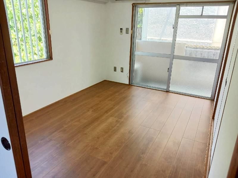 Renovated 2DK Apartment in Tomigusuku, Okinawa - Thumbnail 3