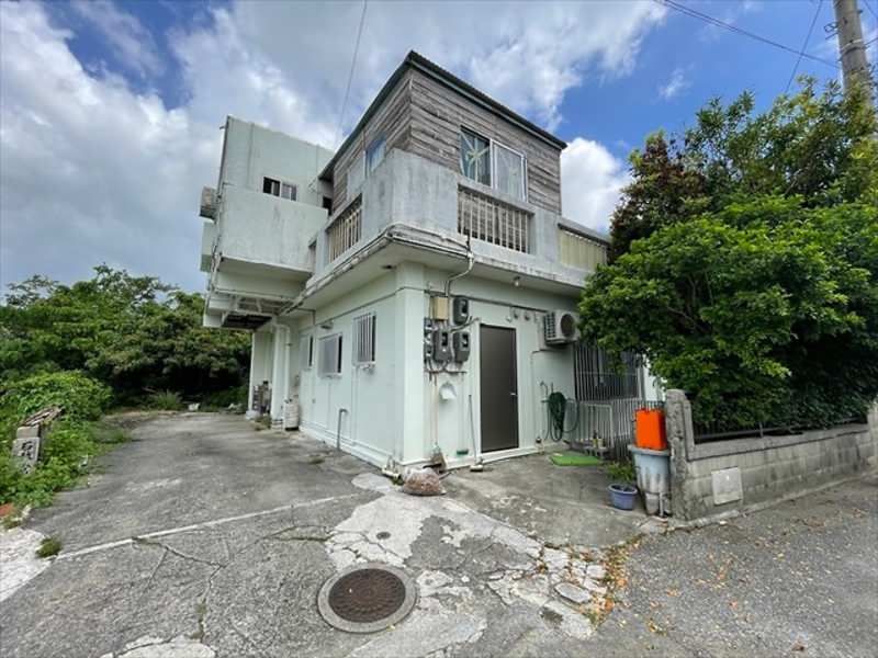 3LDK RC House with Rental Income in Okinawa City Chibana - Thumbnail 3
