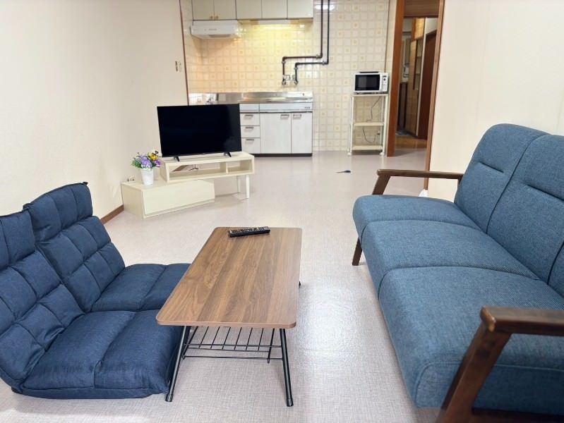 Monthly 2LDK Apartment for Rent in Kadena, Okinawa - Thumbnail 2