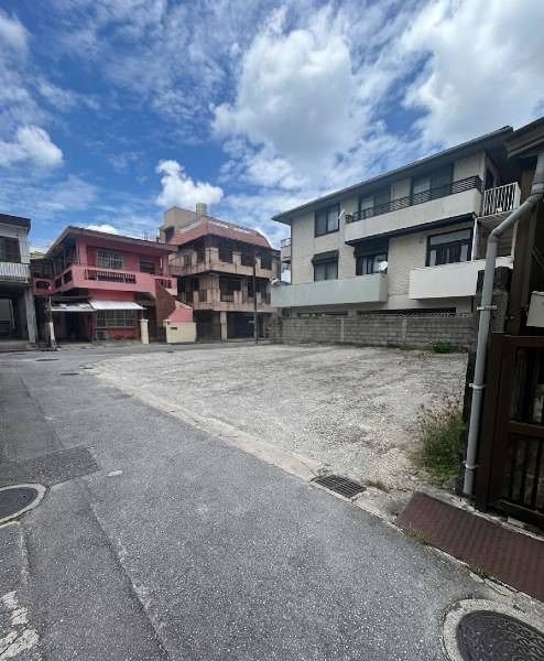 Land for Sale in Akebono, Naha City – 155 sqm - Image 1
