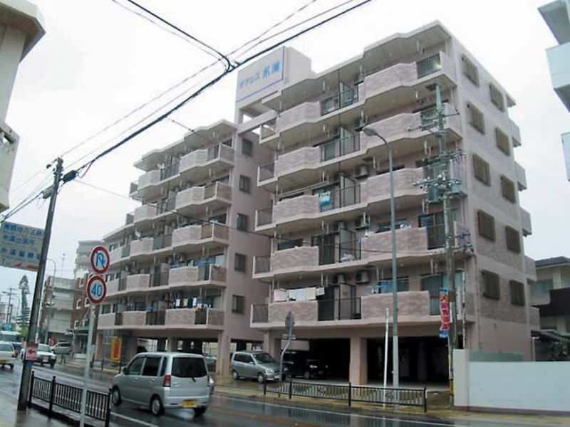 Oasis Itoman 2DK Apartment for Rent in Itoman City, Okinawa - Thumbnail 2