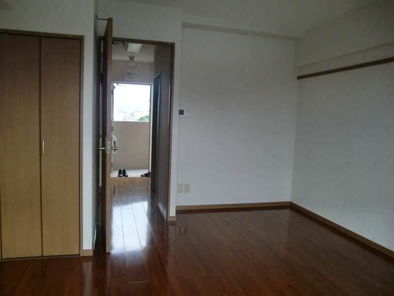 1K Apartment for Rent in Kin Town, Okinawa - 26 sqm, RC Building - Thumbnail 3
