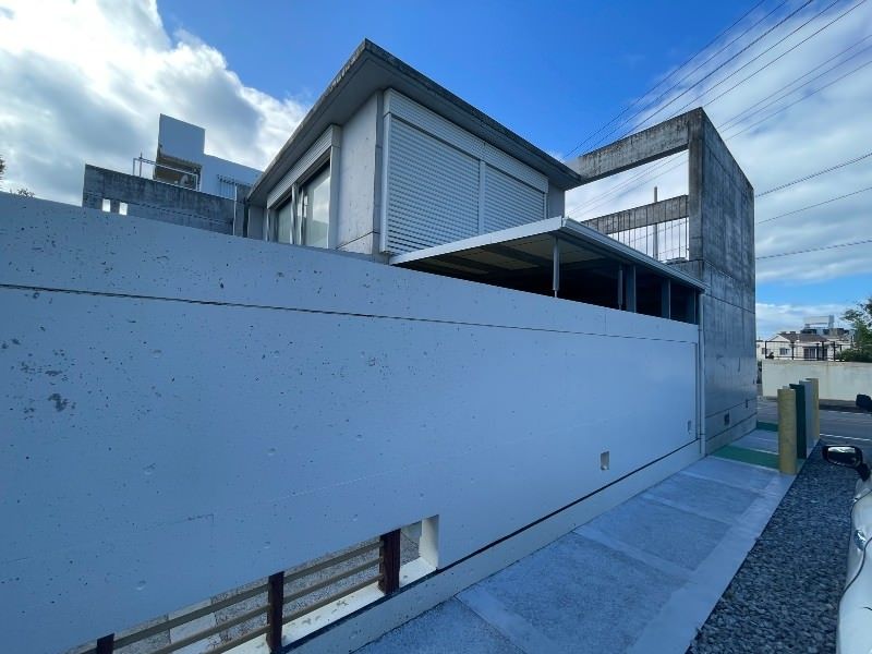 4LDK Detached House for Rent in Yomitan Village, Okinawa - Thumbnail 2