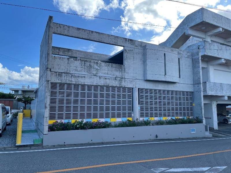 4LDK Detached House for Rent in Yomitan Village, Okinawa - Thumbnail 3