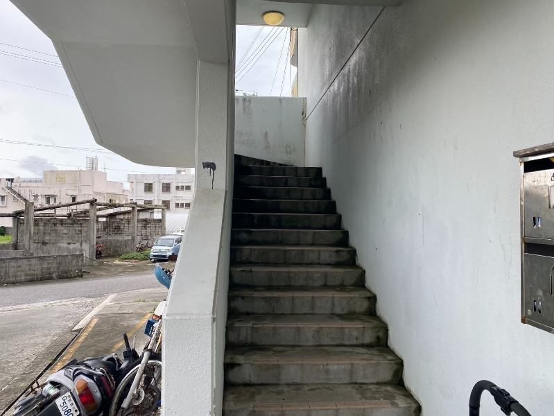 2DK Apartment for Rent in Tsukayama, Haebaru Town, Okinawa - Thumbnail 3