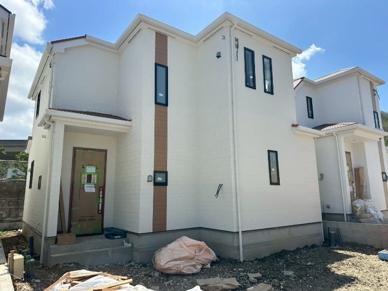 New 4LDK House for Sale in Tomigusuku, Okinawa - Heartful Town - Thumbnail 2