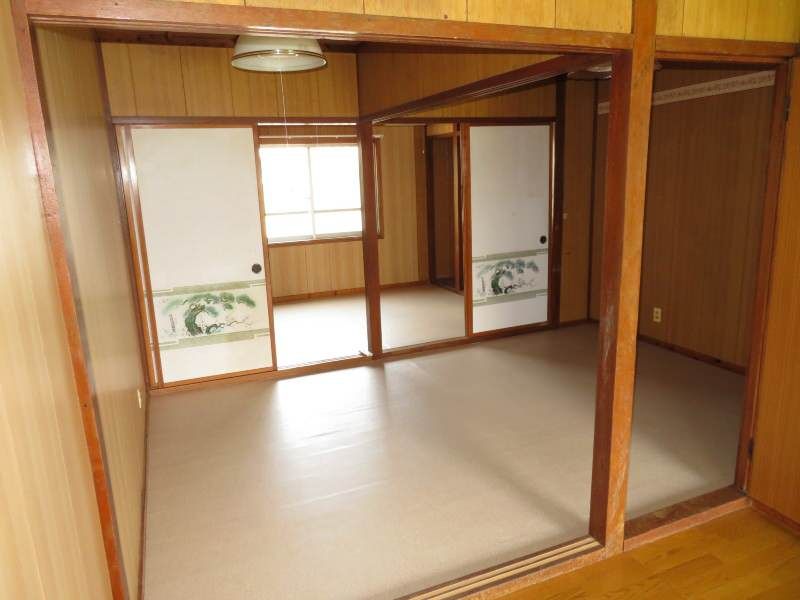 Tanaka Apartments 1LDK Rental in Uruma City, Okinawa - Image 1
