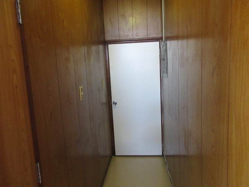 1LDK Apartment for Rent in Ginowan, Okinawa | 33 sqm - Thumbnail 2