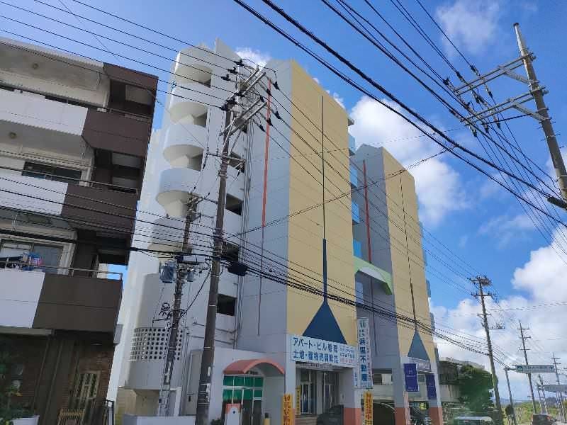 Wings Hill Uehara 1K Apartment for Rent in Nishihara, Okinawa - Thumbnail 3