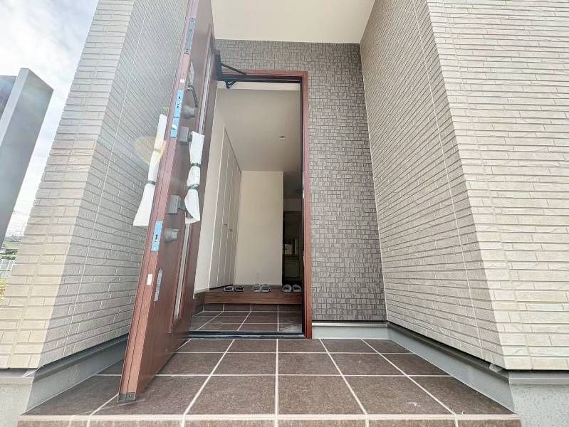 New 3LDK Detached House for Sale in Ginowan City, Okinawa - Thumbnail 4