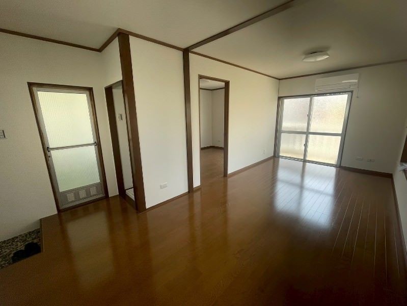 Yosa Apartment: Refurbished 1LDK for Rent in Urasoe, Okinawa - Thumbnail 4