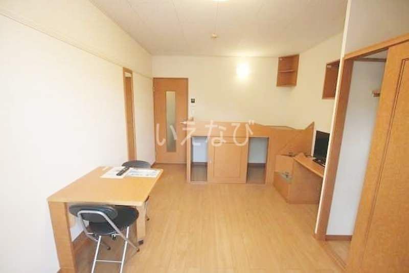 Leopalace SUNURUMA 1K Apartment for Rent in Uruma City, Okinawa - Thumbnail 3