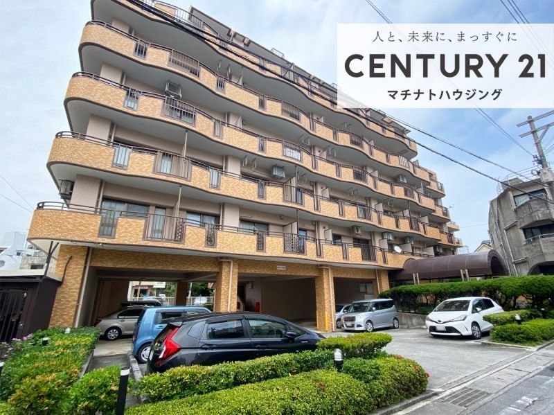 Renovated 3LDK Apartment for Sale in Naha, Okinawa - Thumbnail 2