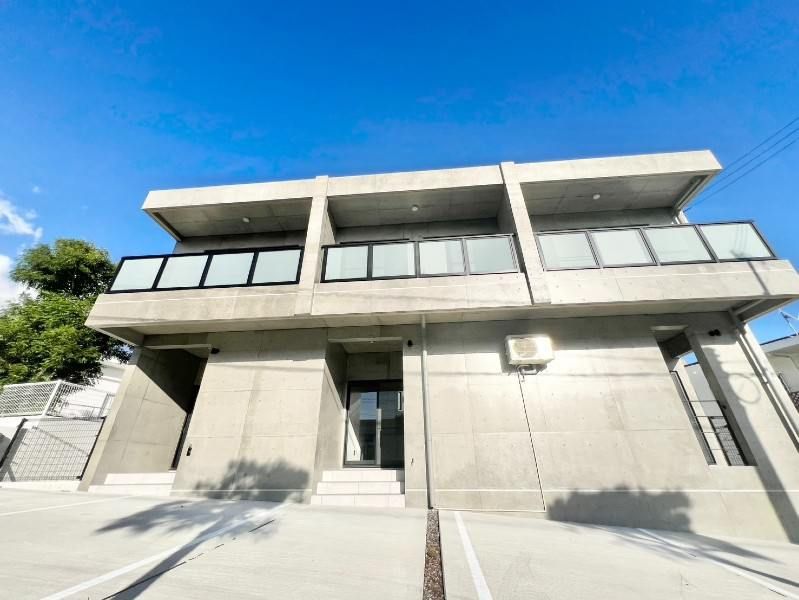 New 3LDK RC Townhouse in Nakagusuku Village, Okinawa - Image 1